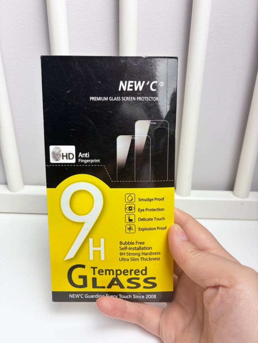 iPhone 14 Pro Screen Protector Privacy 28° + Camera Protector - Picture 2 of 3